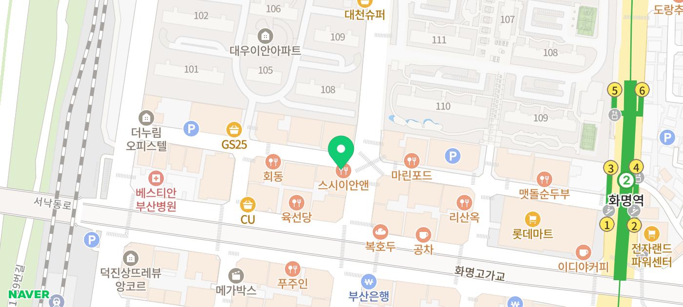 화명역 1번 출구에서 서낙동로 방향으로 이어지는 위치. 롯데마트, 메가박스와 가깝다.