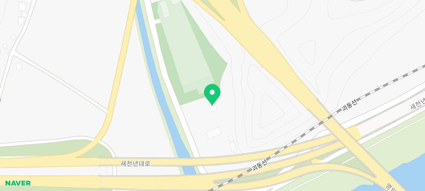 새천년대로에서 가까운 연일읍 자명로 위치. 지도상으로도 큰길에서 접근하기 쉬운 자리입니다.
